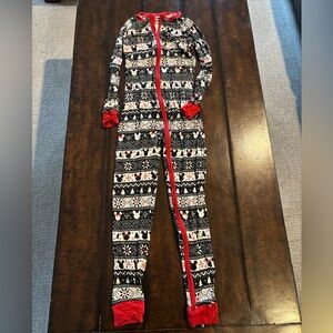 Little Sleepies one piece Disney print pajamas size 9/10